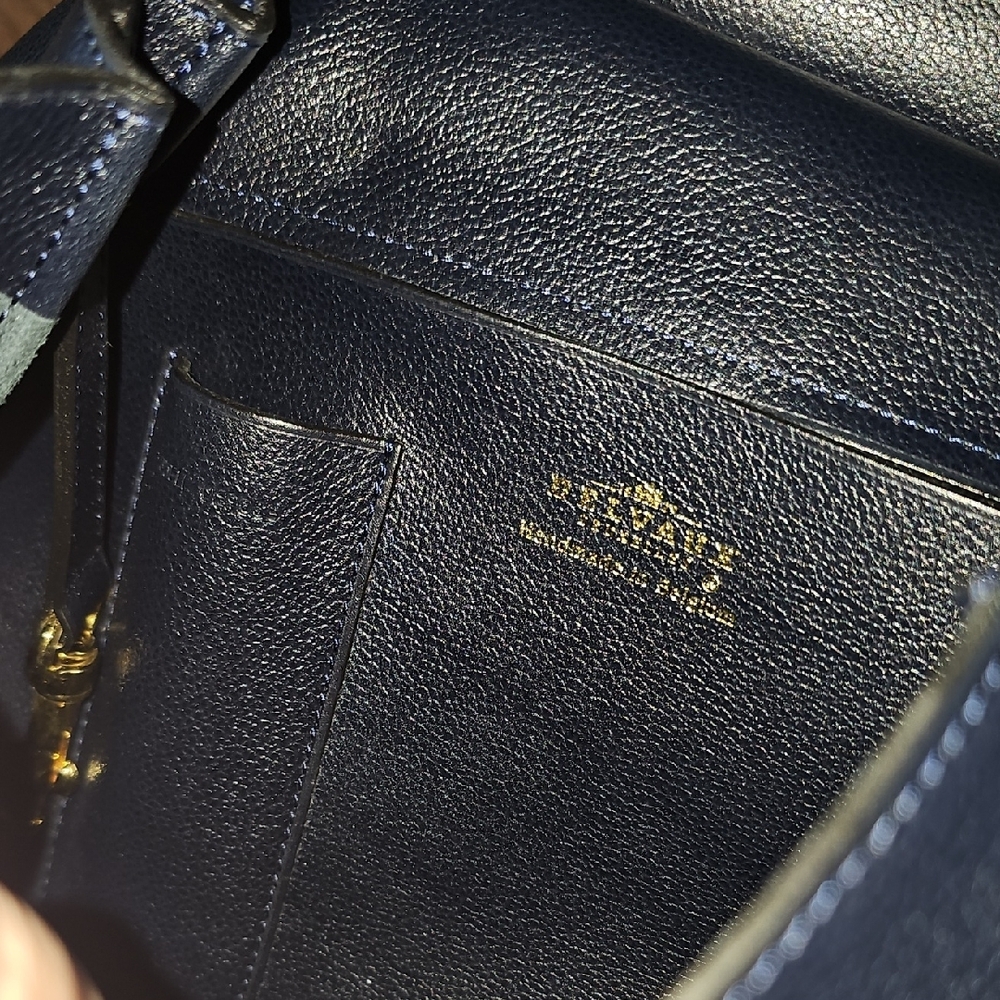 Authentic Vintage Delvaux Cerceau GM in Navy Blue Leather with Mirror *Stunning* - Picture 7 of 13